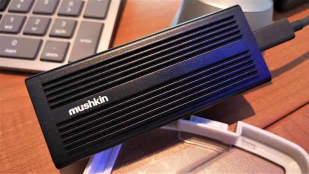 Mushkin carbonX USB 3.1 Gen 2 移动固态硬盘测评