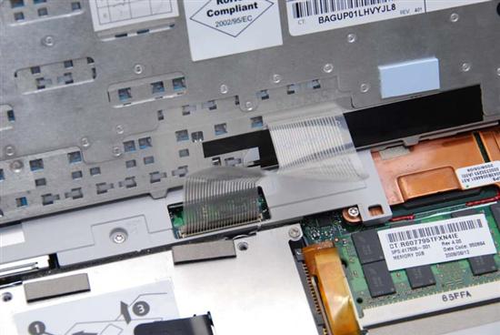惠普(HP) Compaq 2133 拆机升级硬盘和内存教程