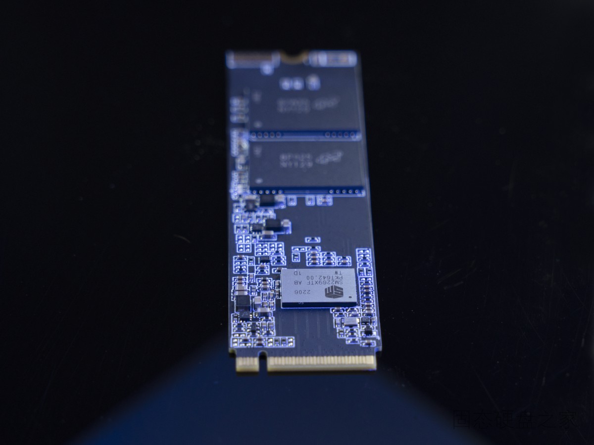 金储星 PCIE 4.0 SSD 主控 SMI 2269XTF