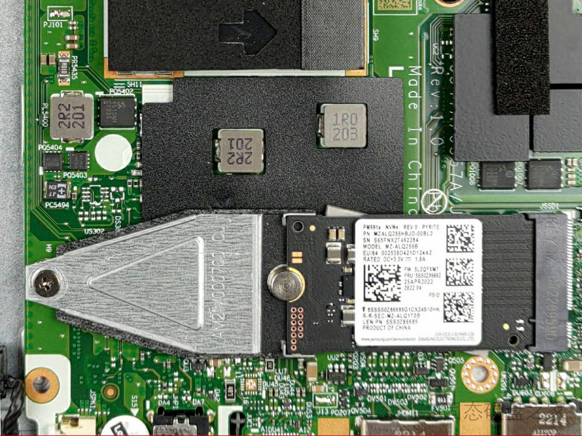 联想 IdeaPad 3 2022 三星PM991A固态硬盘模块