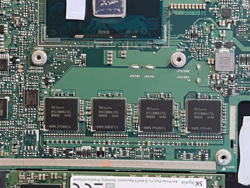 宏碁 Switch 12 板载内存LP DDR3