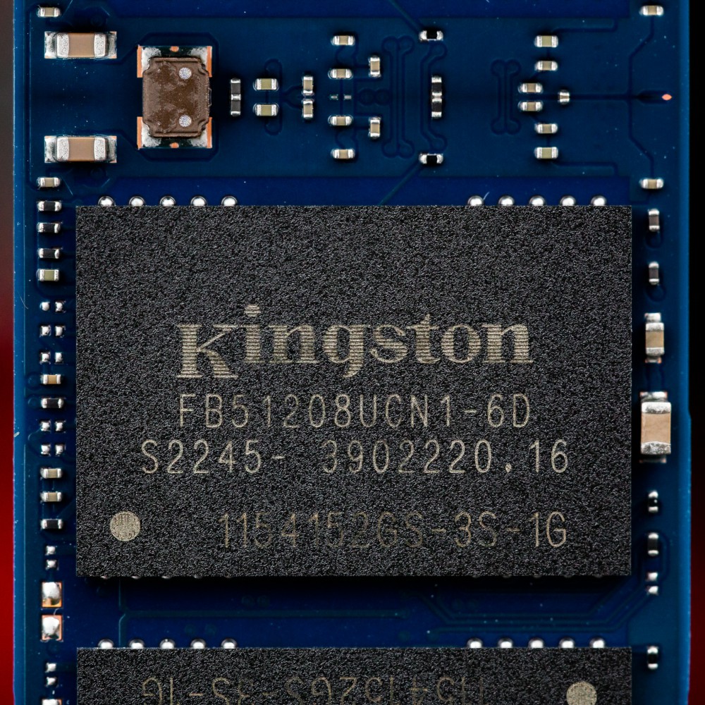 金士顿 NV2 固态硬盘 图片 参数