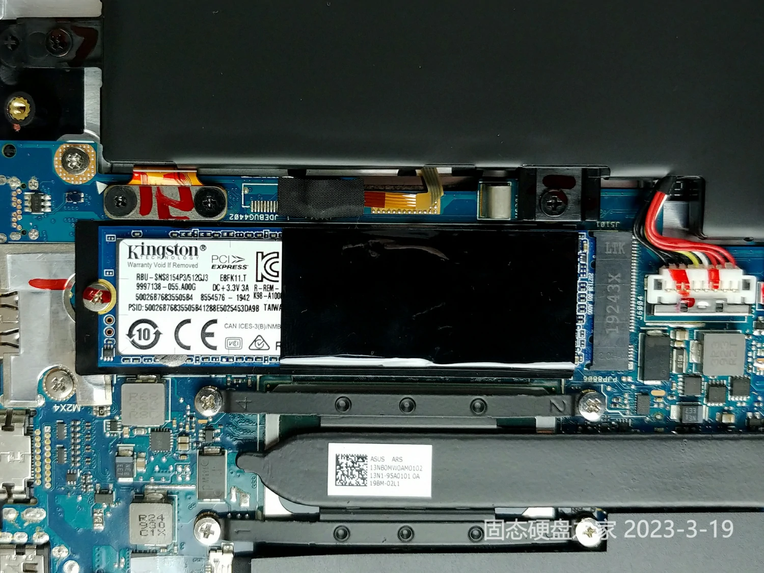 华硕 ZenBook Flip 14 UX463 金士顿固态硬盘