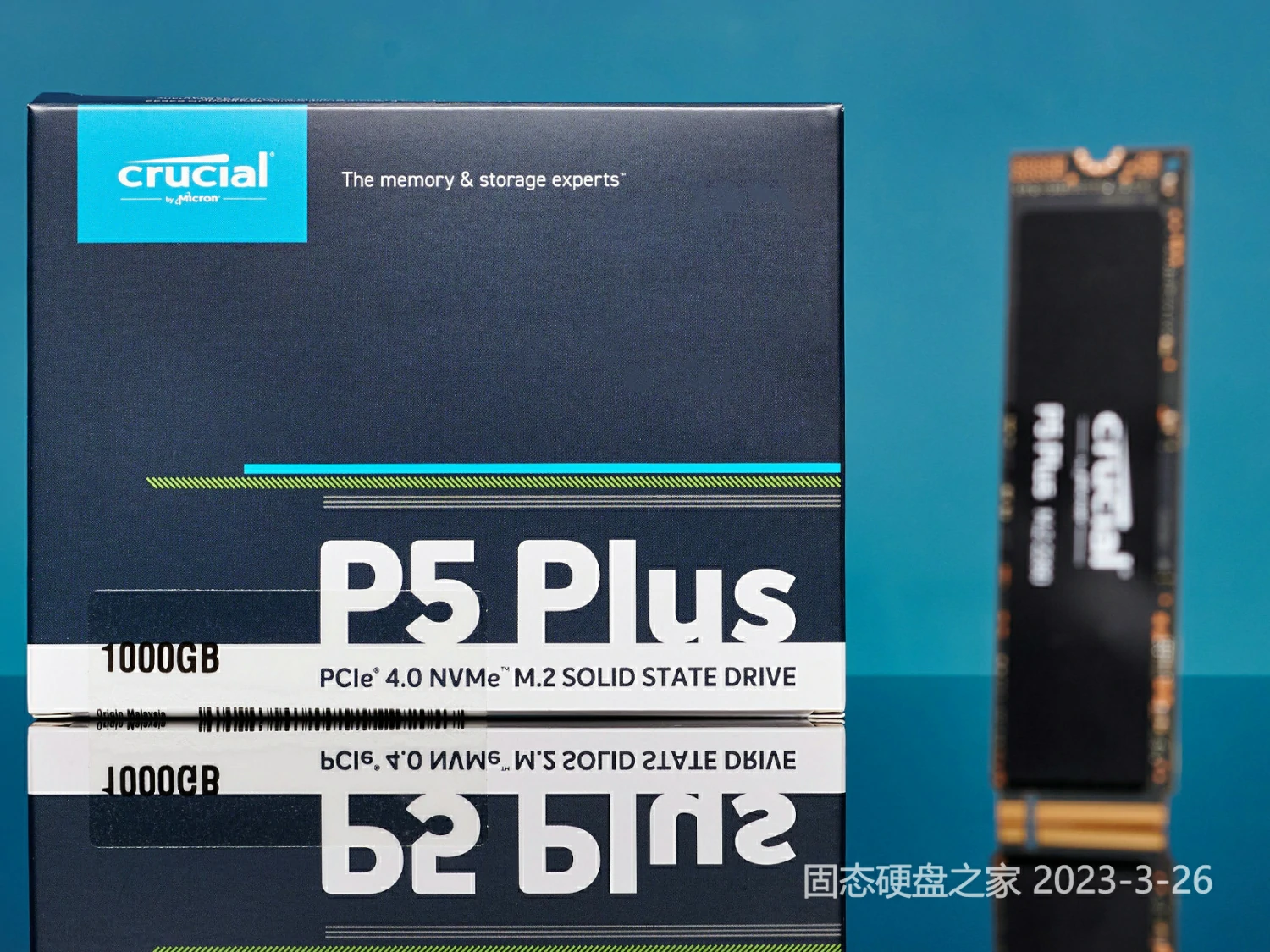 英睿达 P5 Plus 包装和产品