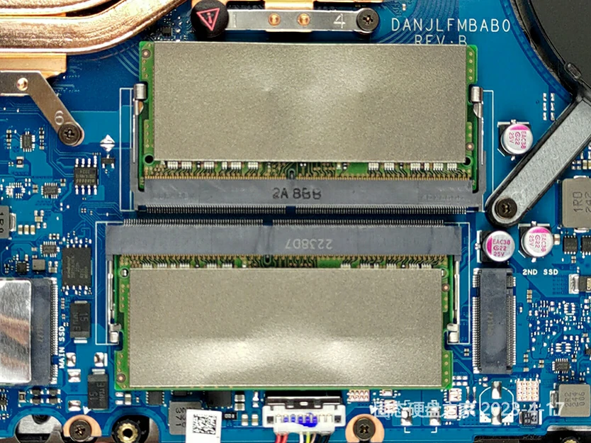 华硕 TUF Gaming F15内存插槽 DDR5